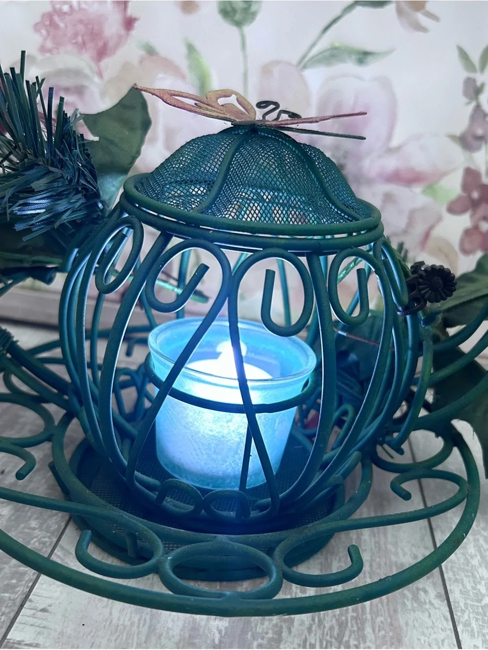 Vintage 4 Piece Green Wire Teapot Tea Light Holder with Butterfly Lid.